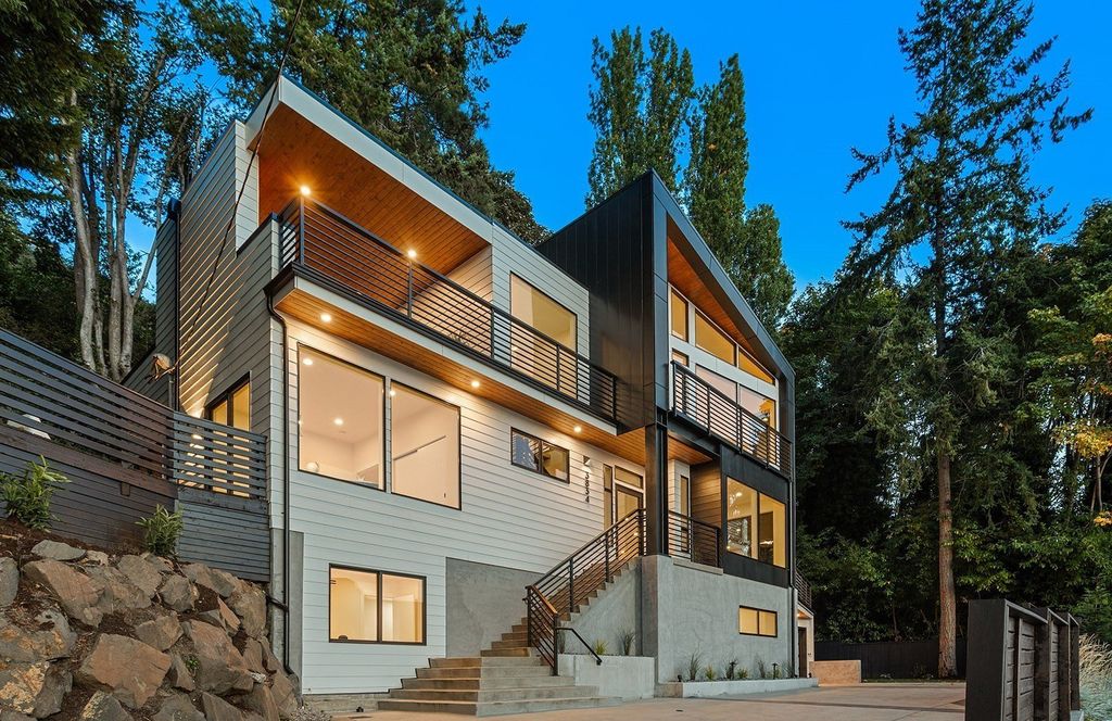 Seattles Coastal Retreat 2.85 Million Home with Stunning Views and Serene Lifestyle 35