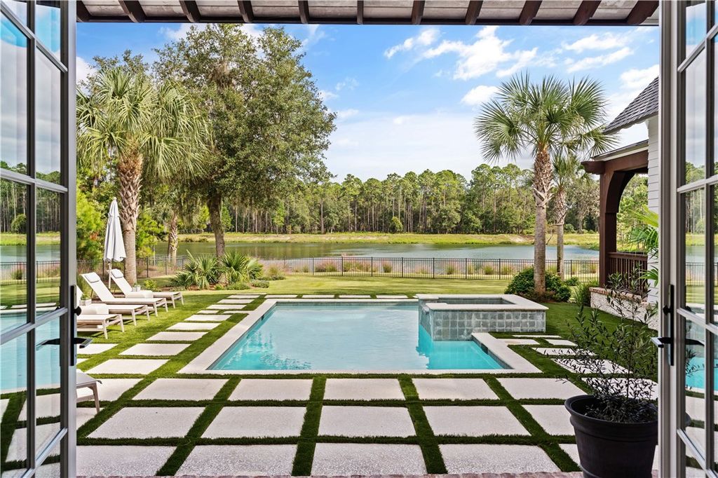Serene Lakefront Living Explore the 2.995 Million Saint Simons Island Retreat 10