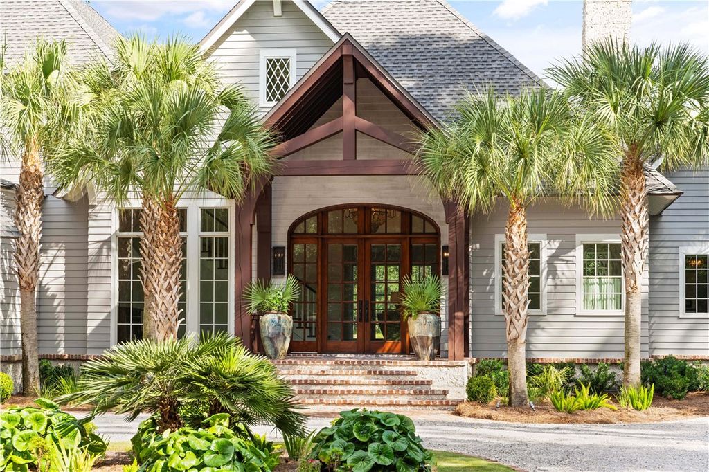 Serene Lakefront Living Explore the 2.995 Million Saint Simons Island Retreat 3