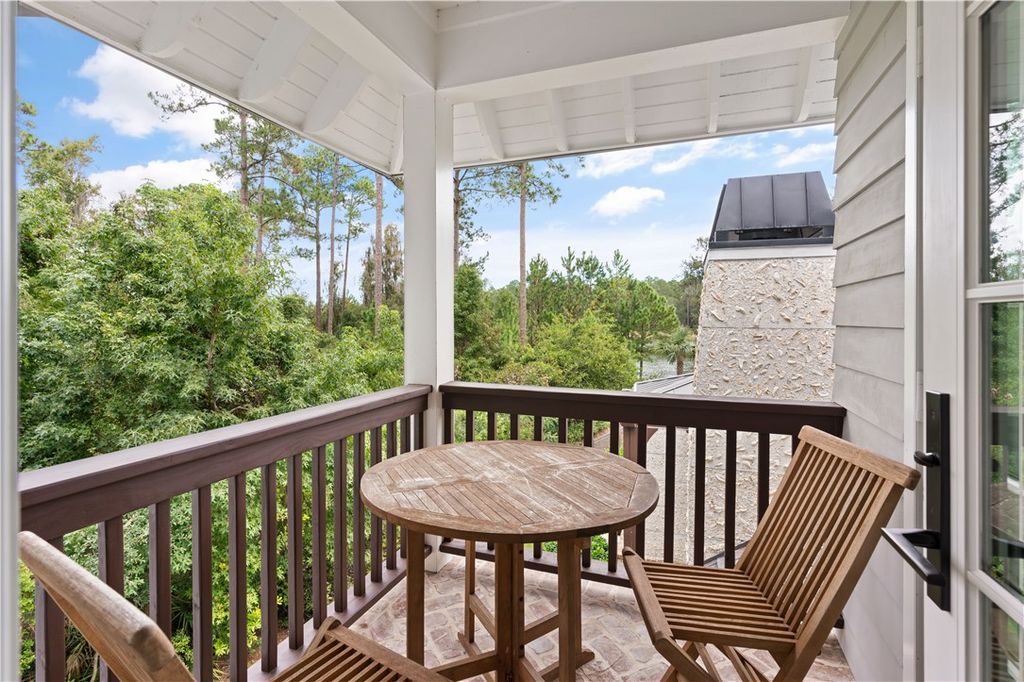 Serene Lakefront Living Explore the 2.995 Million Saint Simons Island Retreat 36
