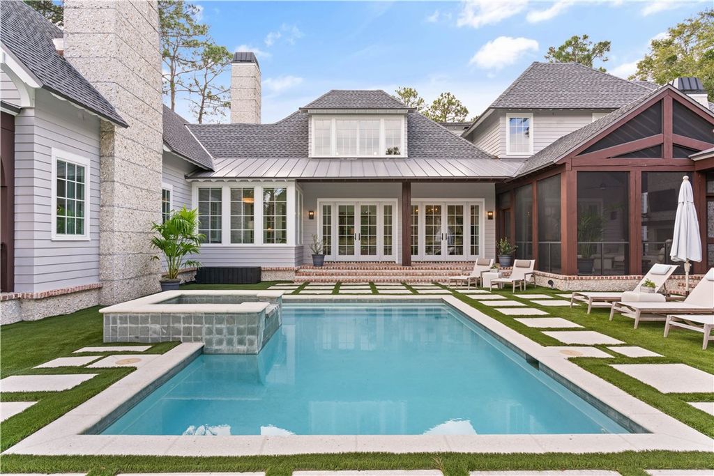 Serene Lakefront Living Explore the 2.995 Million Saint Simons Island Retreat 47