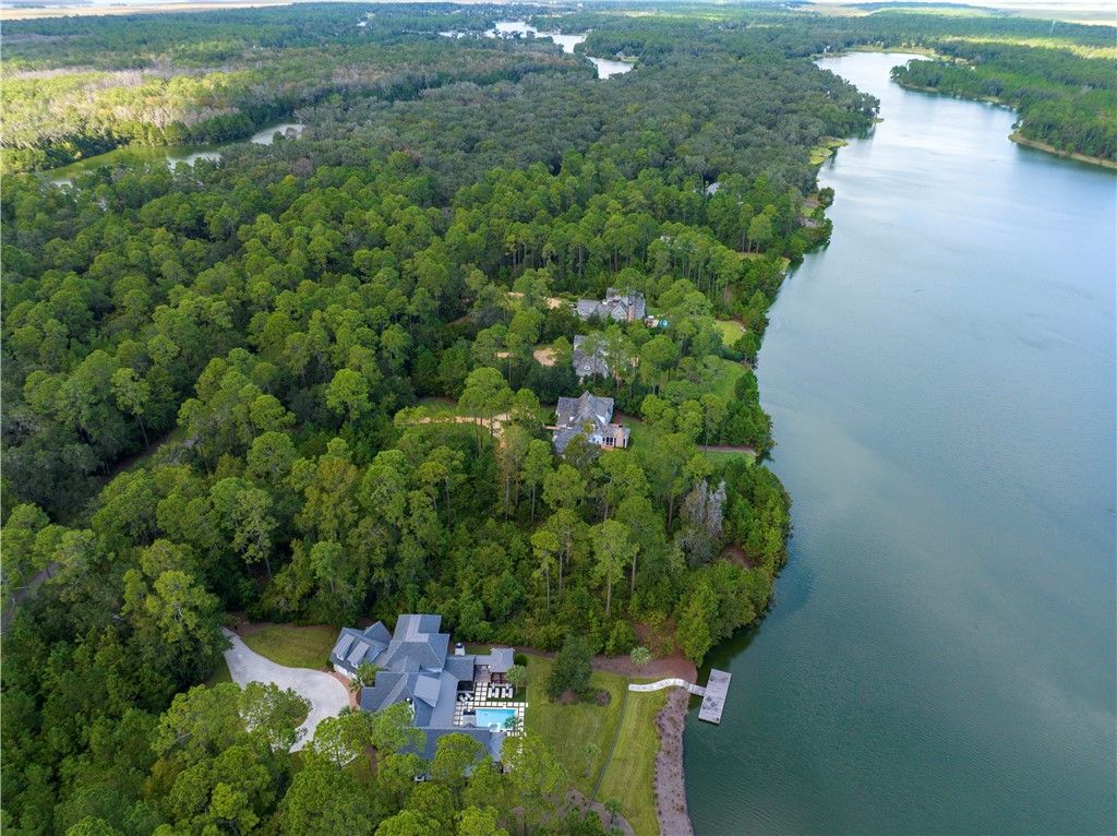 Serene Lakefront Living Explore the 2.995 Million Saint Simons Island Retreat 53