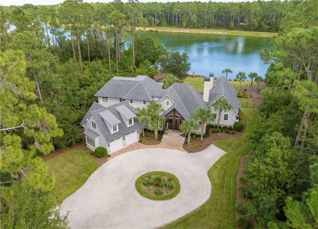 Serene Lakefront Living Explore the 2.995 Million Saint Simons Island Retreat 56