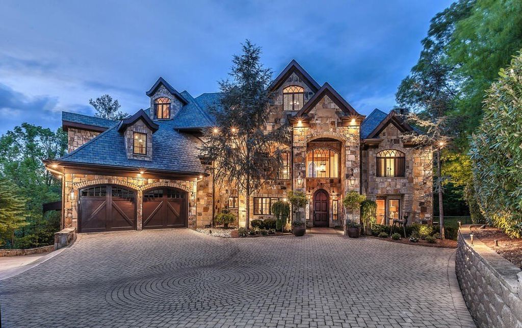 Sophisticated 5.5 Million Waterside Home in Knoxville Tennessee 1 1