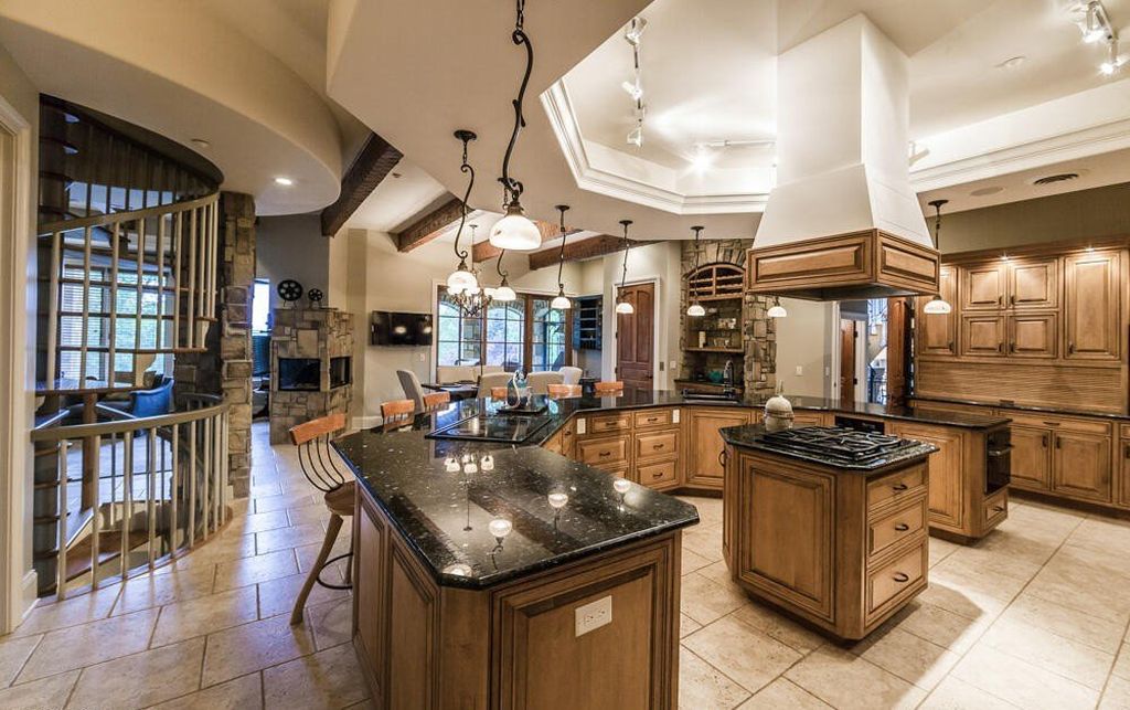 Sophisticated 5.5 Million Waterside Home in Knoxville Tennessee 14 1