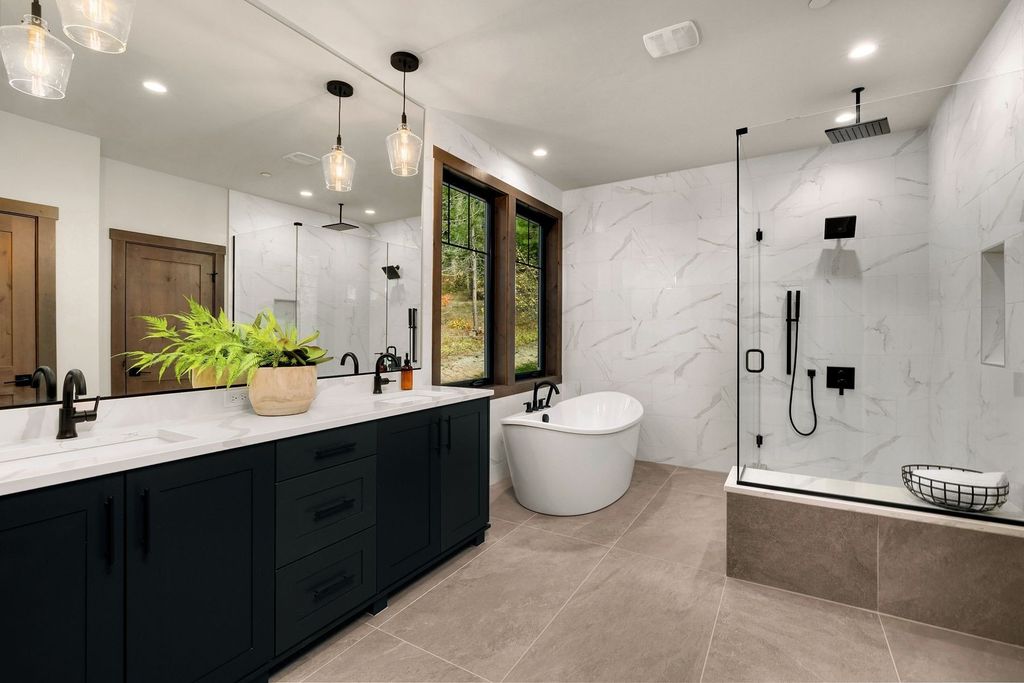 Stunning Cle Elum Washington Home Seamlessly Blends with Nature Listed at 2129998 28