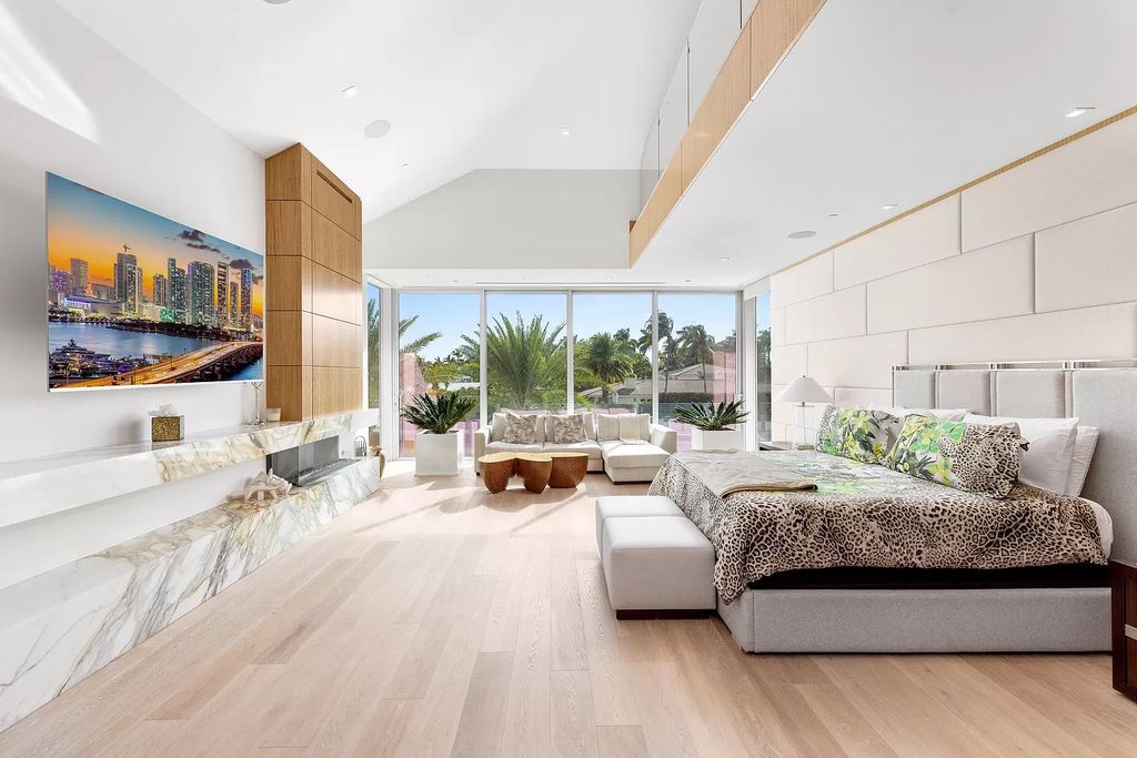 Discover The Isla Bahia Estate, an architectural marvel in Fort Lauderdale's Harbour Beach. With 6 bedrooms, 11 baths, and over 10,800 square feet, this 2018-built waterfront mansion offers unparalleled luxury, boasting a gourmet kitchen, a theater, and an elevator.