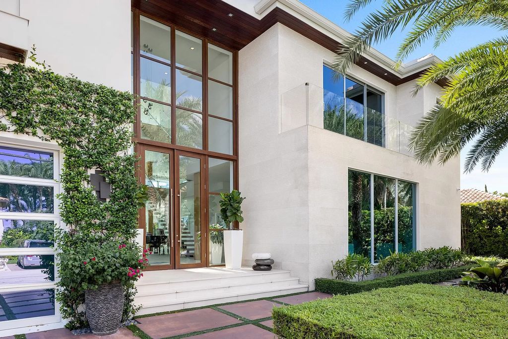 Discover The Isla Bahia Estate, an architectural marvel in Fort Lauderdale's Harbour Beach. With 6 bedrooms, 11 baths, and over 10,800 square feet, this 2018-built waterfront mansion offers unparalleled luxury, boasting a gourmet kitchen, a theater, and an elevator.