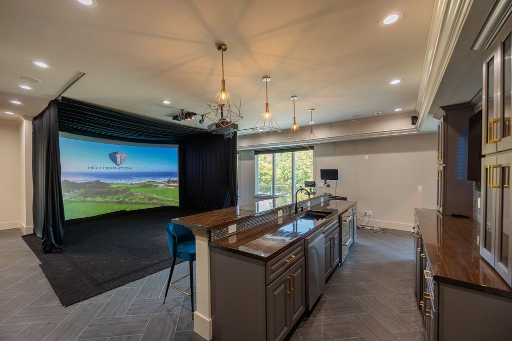 The Ultimate Entertainers' Farmhouse: 19 Acres in Williamson County, Tennessee for $6,995,000