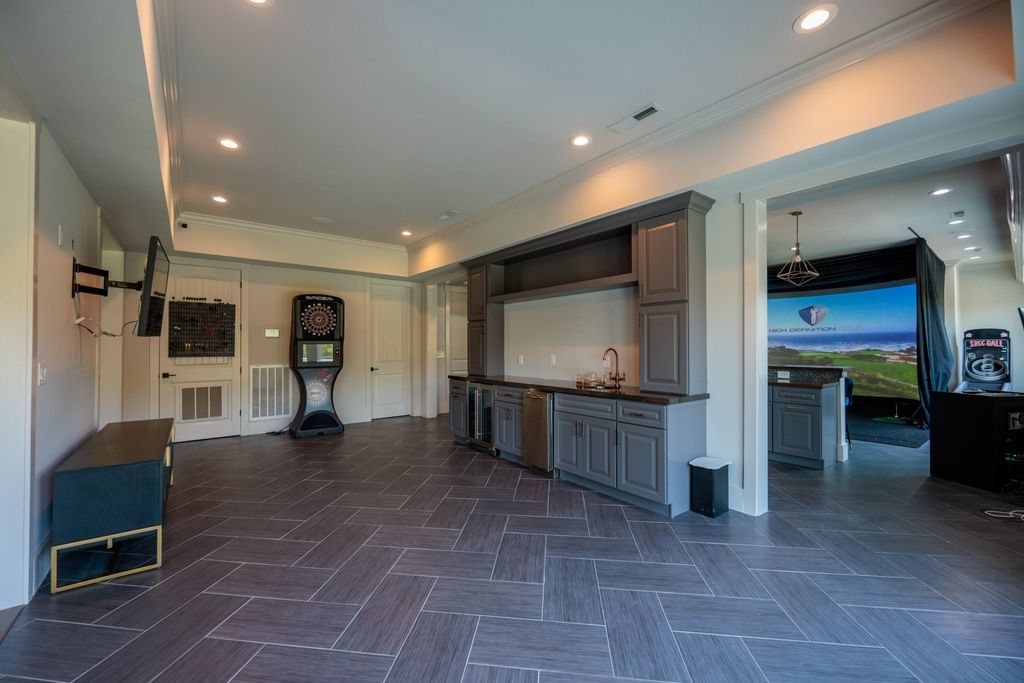 The Ultimate Entertainers' Farmhouse: 19 Acres in Williamson County, Tennessee for $6,995,000