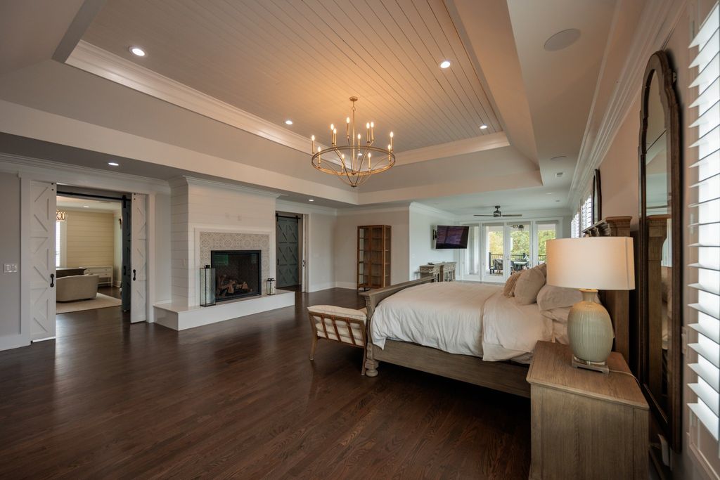 The Ultimate Entertainers' Farmhouse: 19 Acres in Williamson County, Tennessee for $6,995,000