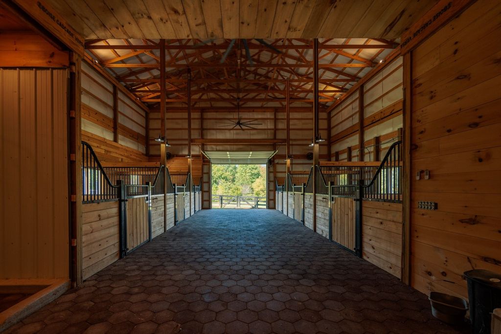 The Ultimate Entertainers' Farmhouse: 19 Acres in Williamson County, Tennessee for $6,995,000