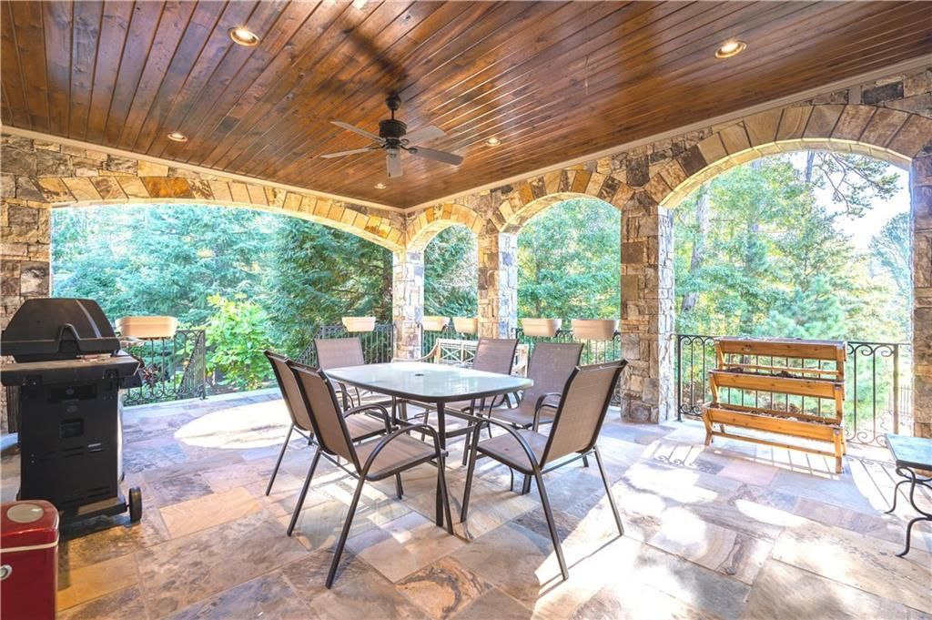 Timeless and Elegant Home Available for Purchase in Milton Georgia at 3.99 Million 12