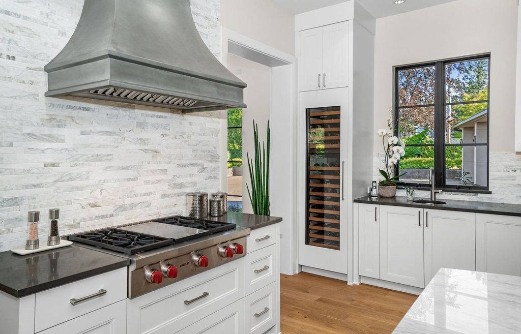 Unmatched Elegance Innovation and Technology Converge in 3995000 Lake Oswego Estate 15