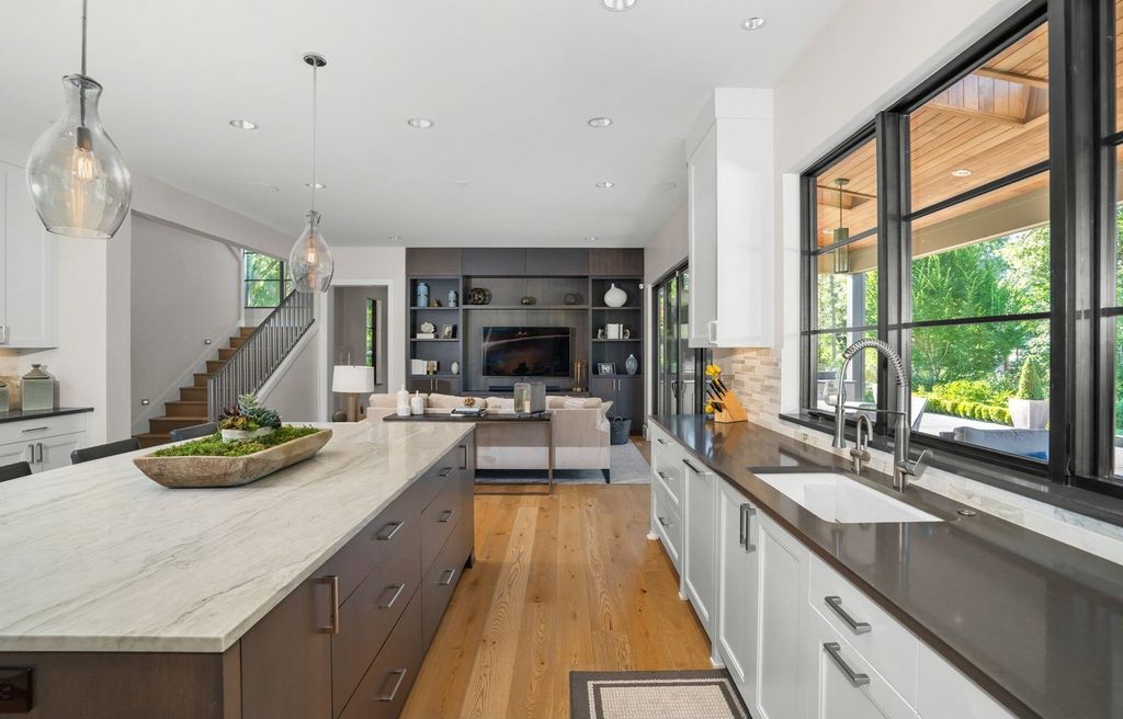 Unmatched Elegance Innovation and Technology Converge in 3995000 Lake Oswego Estate 16
