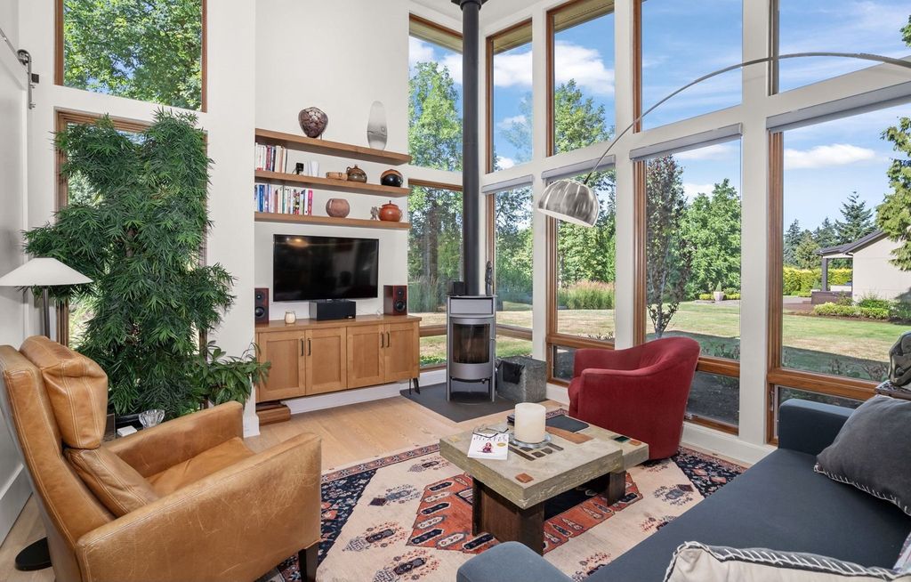 Unmatched Elegance Innovation and Technology Converge in 3995000 Lake Oswego Estate 35
