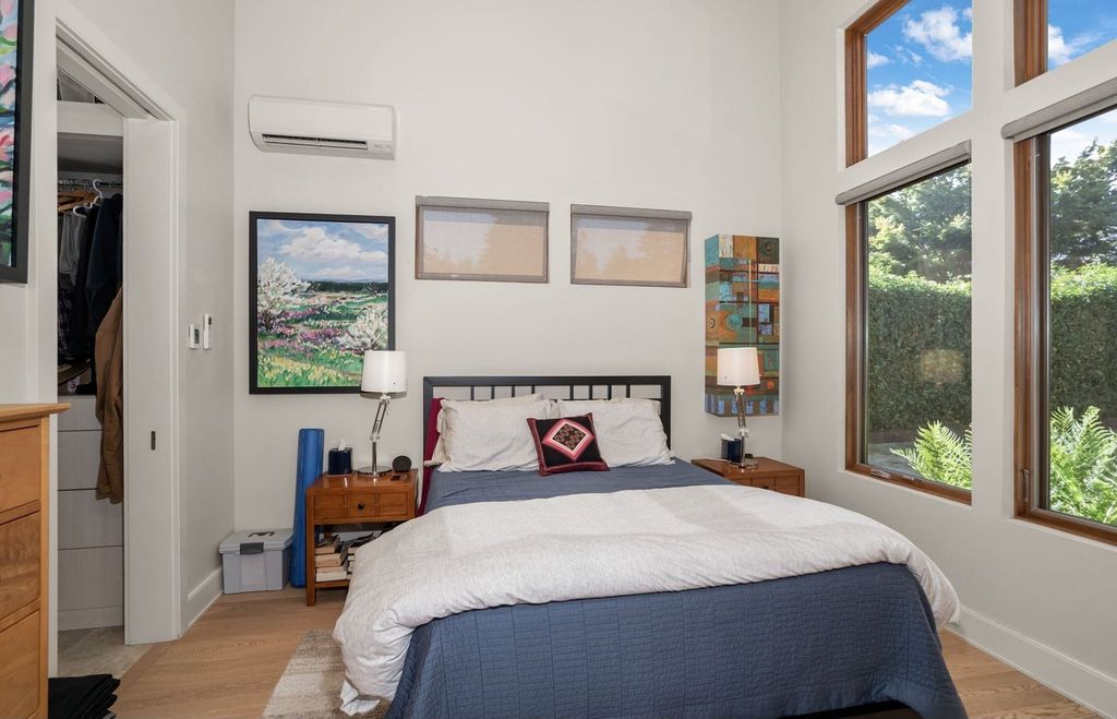 Unmatched Elegance Innovation and Technology Converge in 3995000 Lake Oswego Estate 36