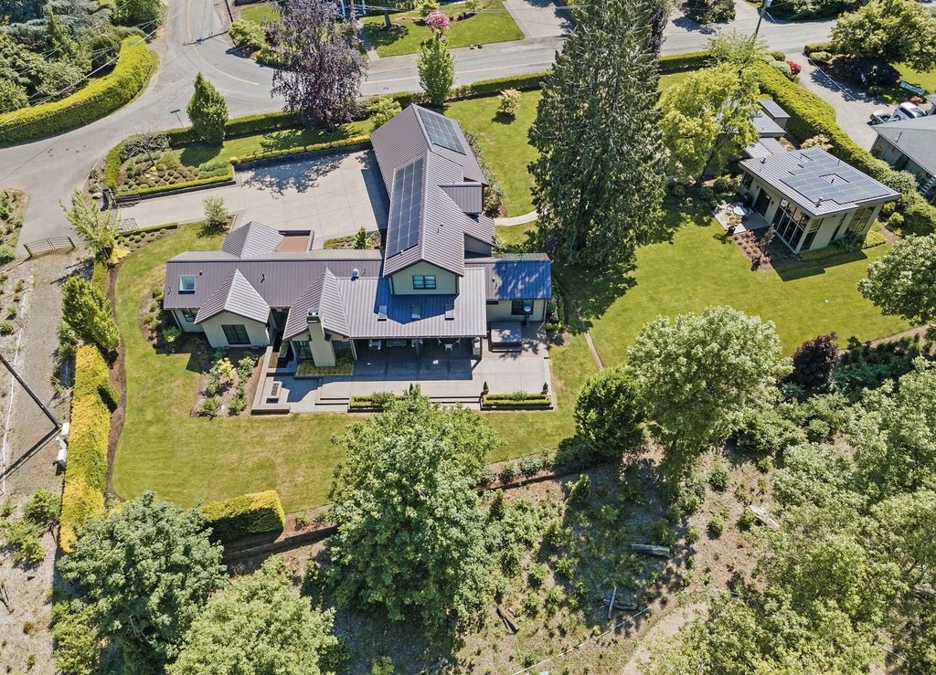 Unmatched Elegance Innovation and Technology Converge in 3995000 Lake Oswego Estate 39