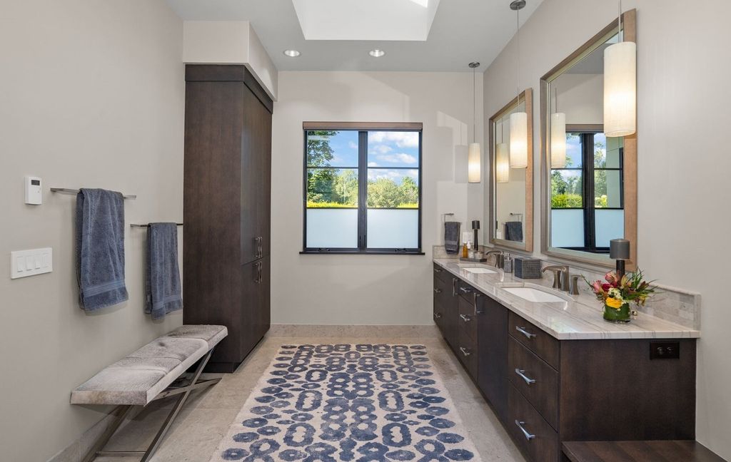 Unmatched Elegance Innovation and Technology Converge in 3995000 Lake Oswego Estate 9