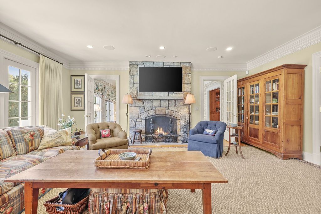 Unrivaled Luxury Living in Greenwich Connecticut Exquisite Custom Estate Hits the Market at 4.75 Million 18