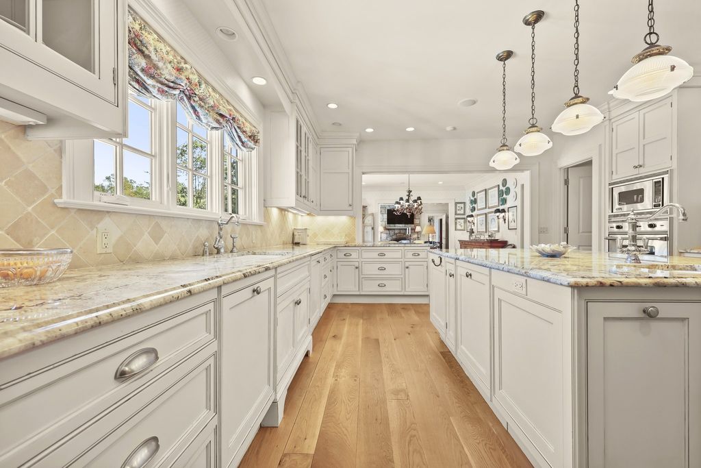 Unrivaled Luxury Living in Greenwich Connecticut Exquisite Custom Estate Hits the Market at 4.75 Million 25