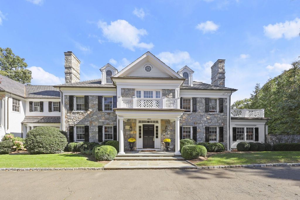 Unrivaled Luxury Living in Greenwich Connecticut Exquisite Custom Estate Hits the Market at 4.75 Million 3