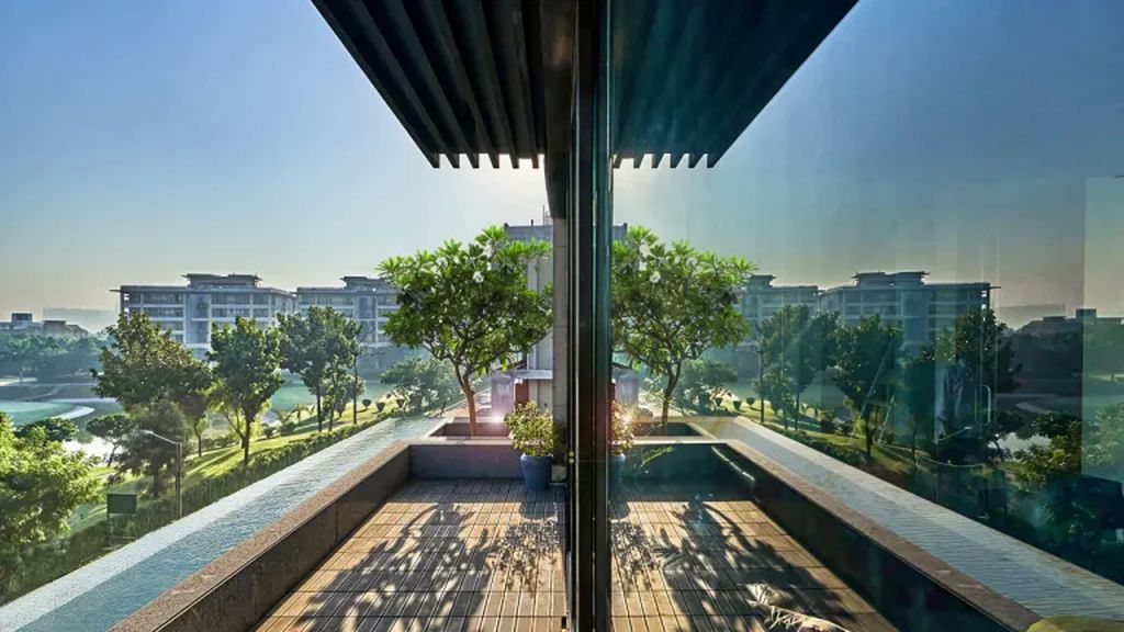 Water Ledge House, Elegant Tranquility Project by DADA Partners