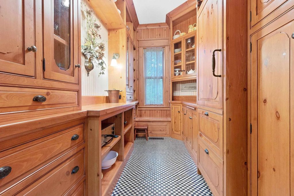 Waterfront Log Cabin Paradise Suamico Wisconsins Ultimate Retreat for 2.795 Million 12