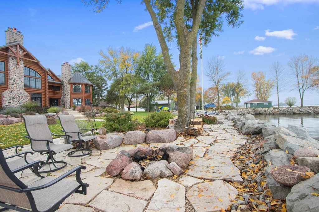 Waterfront Log Cabin Paradise Suamico Wisconsins Ultimate Retreat for 2.795 Million 20