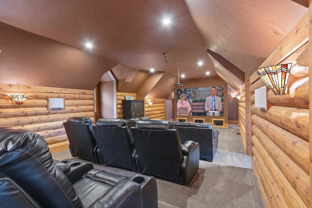 Waterfront Log Cabin Paradise Suamico Wisconsins Ultimate Retreat for 2.795 Million 27