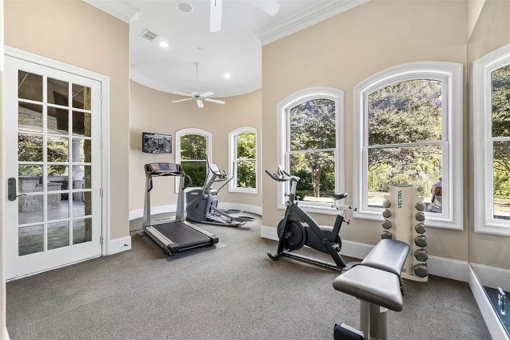 Sculpted Elegance: Unveiling a $5,850,000 5-Bed Home on 2 Acres in Dallas, Texas