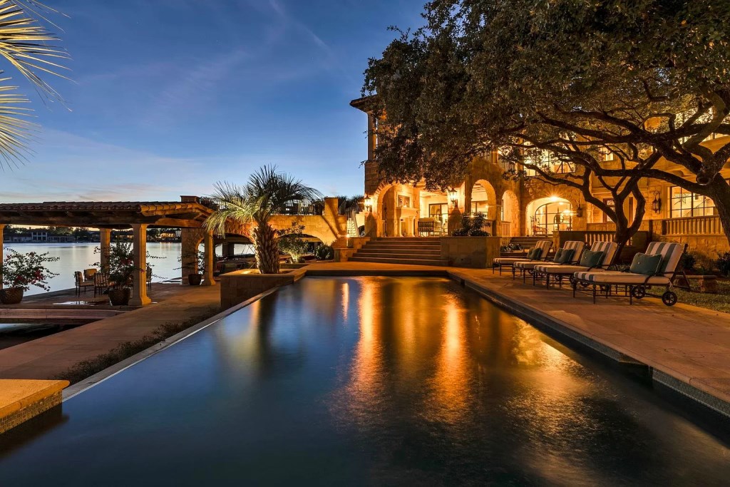 419 Lighthouse Horseshoe Bay TX 78657 10