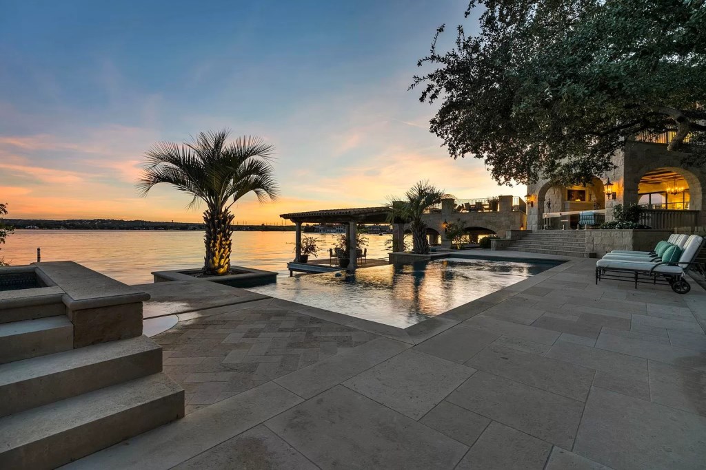 419 Lighthouse Horseshoe Bay TX 78657 9
