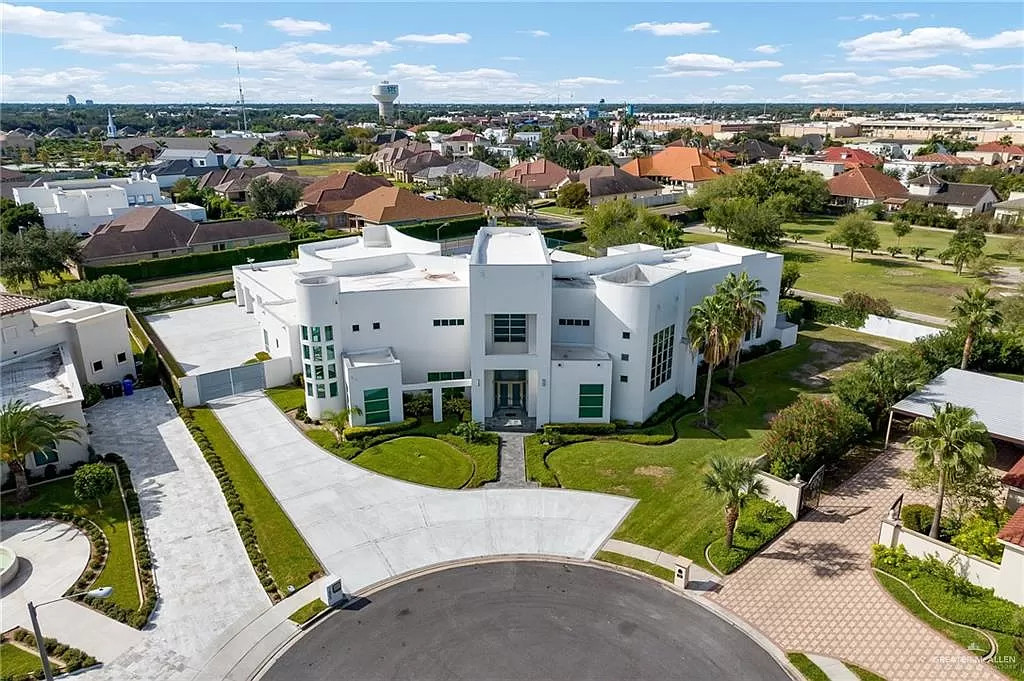 7603 N 2nd Ln McAllen TX 78504 40
