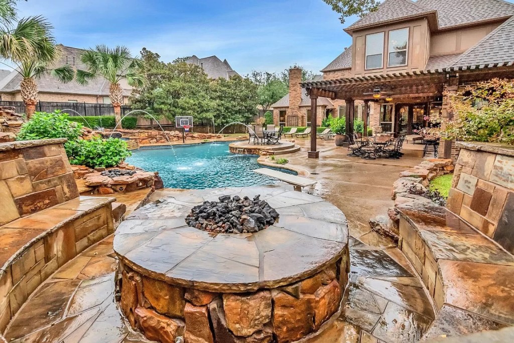 905 Silverton St Southlake TX 76092 16