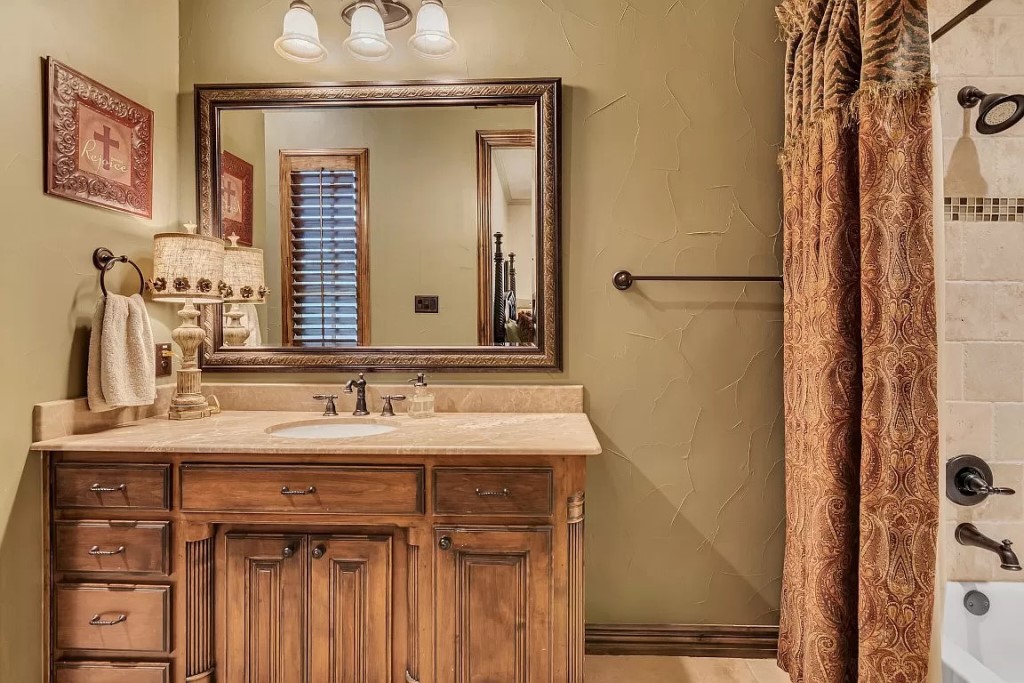 905 Silverton St Southlake TX 76092 26