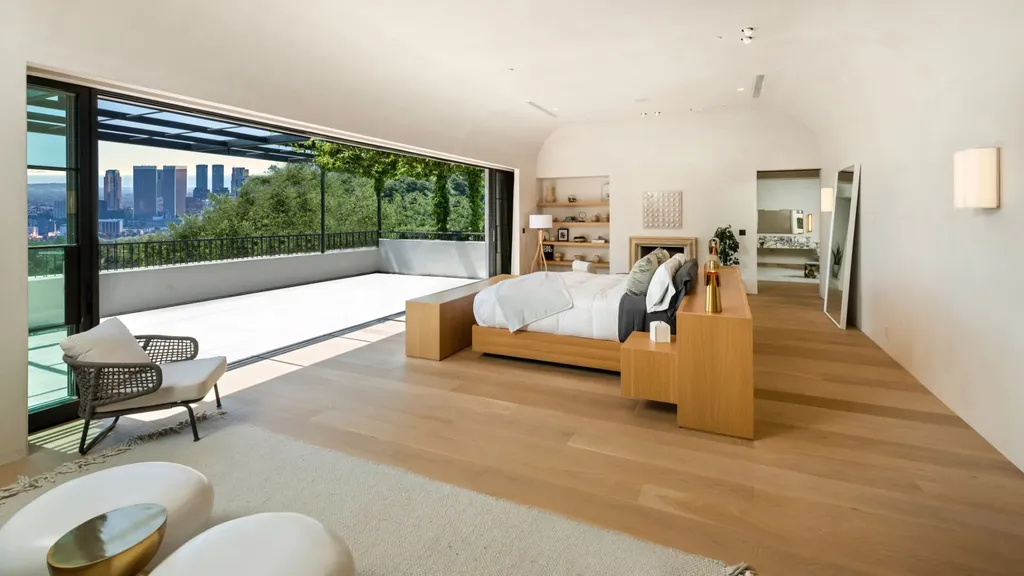 9904 Kip Drive Home in Beverly Hills California 27
