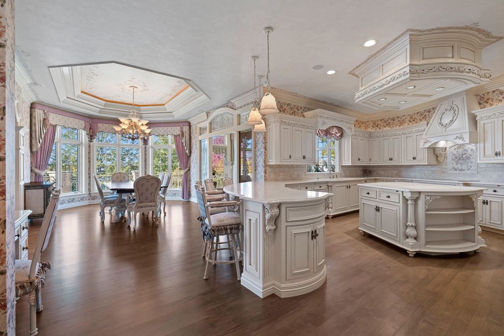 A Majestic All Brick Hillside Ranch Mansion on 3 Lake Largo Lots Priced at 2.999 Million n Wisconsin 22