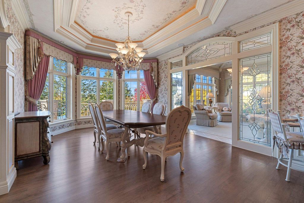 A Majestic All Brick Hillside Ranch Mansion on 3 Lake Largo Lots Priced at 2.999 Million n Wisconsin 23