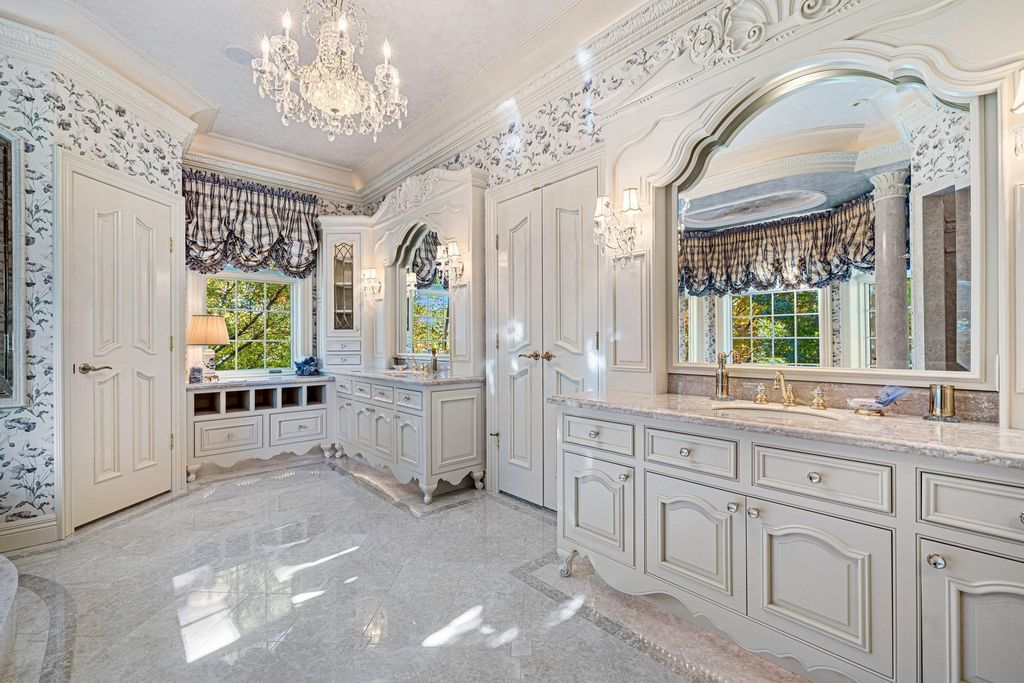 A Majestic All Brick Hillside Ranch Mansion on 3 Lake Largo Lots Priced at 2.999 Million n Wisconsin 35
