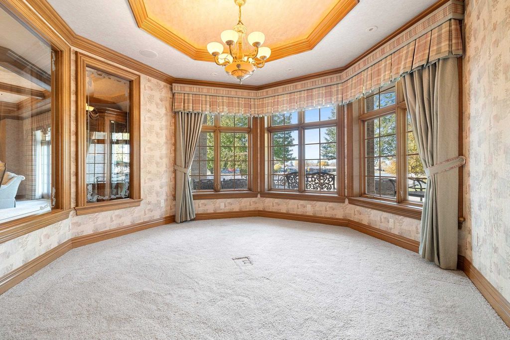 A Majestic All Brick Hillside Ranch Mansion on 3 Lake Largo Lots Priced at 2.999 Million n Wisconsin 48