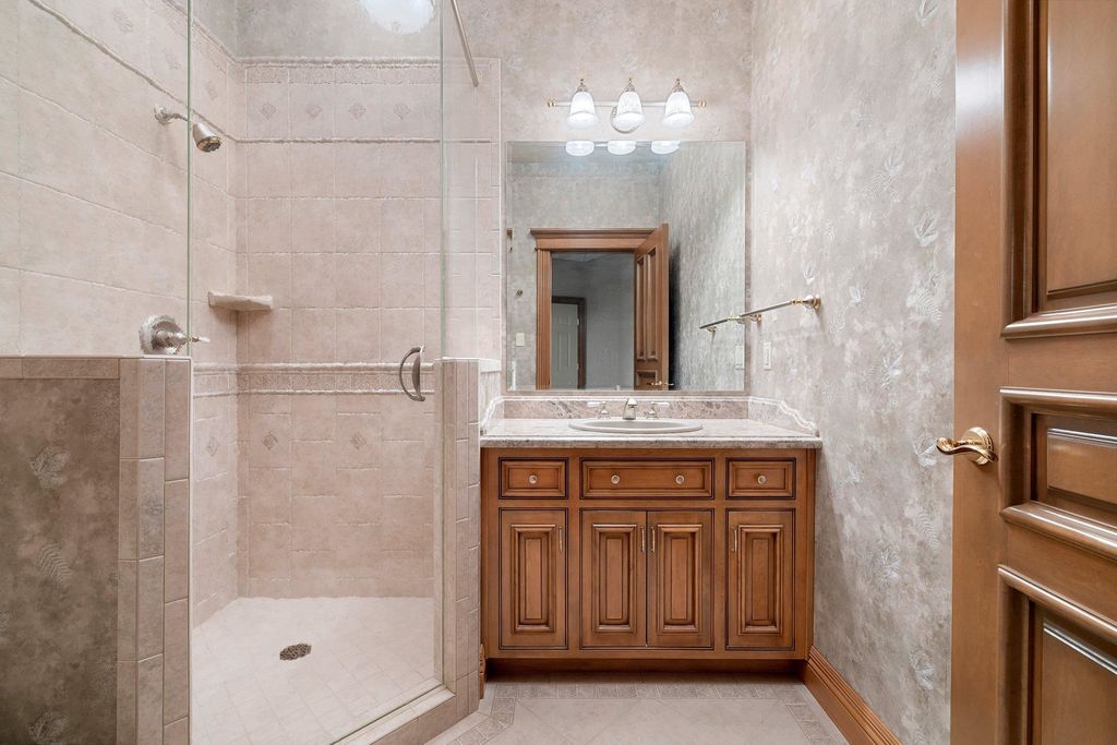 A Majestic All Brick Hillside Ranch Mansion on 3 Lake Largo Lots Priced at 2.999 Million n Wisconsin 59