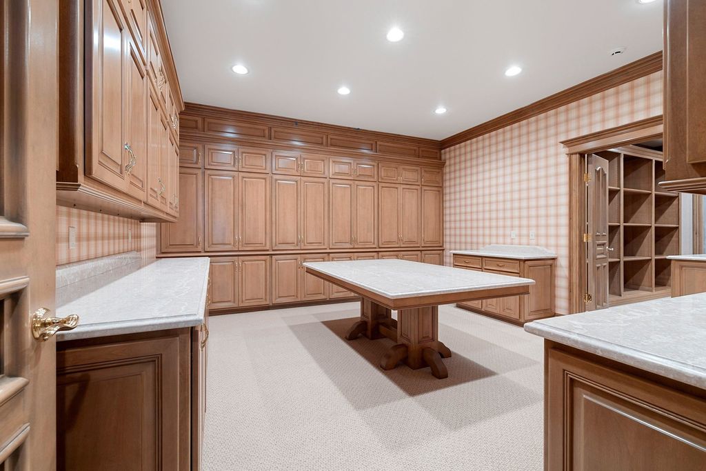A Majestic All Brick Hillside Ranch Mansion on 3 Lake Largo Lots Priced at 2.999 Million n Wisconsin 60