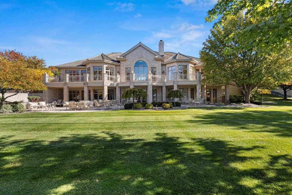 A Majestic All Brick Hillside Ranch Mansion on 3 Lake Largo Lots Priced at 2.999 Million n Wisconsin 62