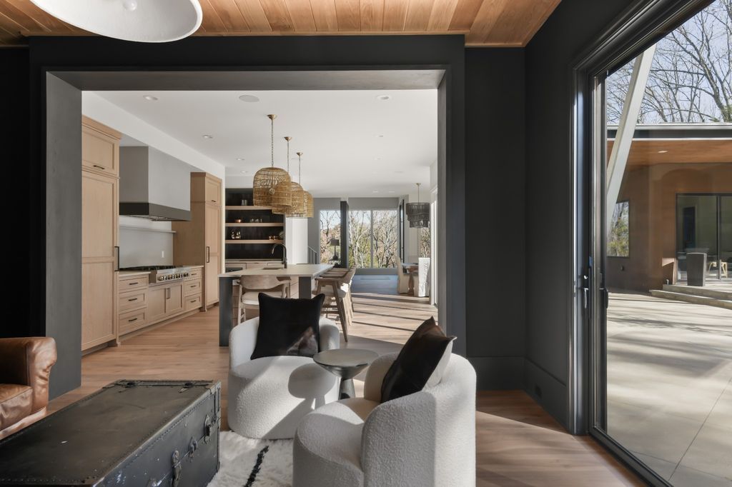 A Modern Treehouse Masterpiece in Nashvilles Hillwood Neighborhood Listed at 4.289 Million 15