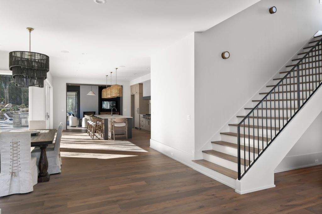A Modern Treehouse Masterpiece in Nashvilles Hillwood Neighborhood Listed at 4.289 Million 20