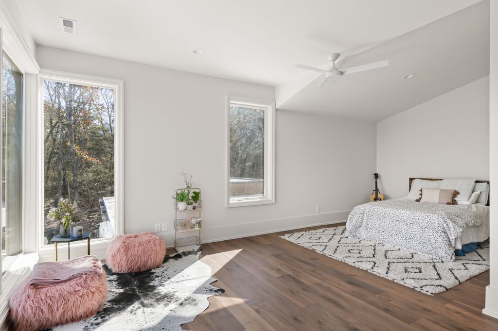 A Modern Treehouse Masterpiece in Nashvilles Hillwood Neighborhood Listed at 4.289 Million 25