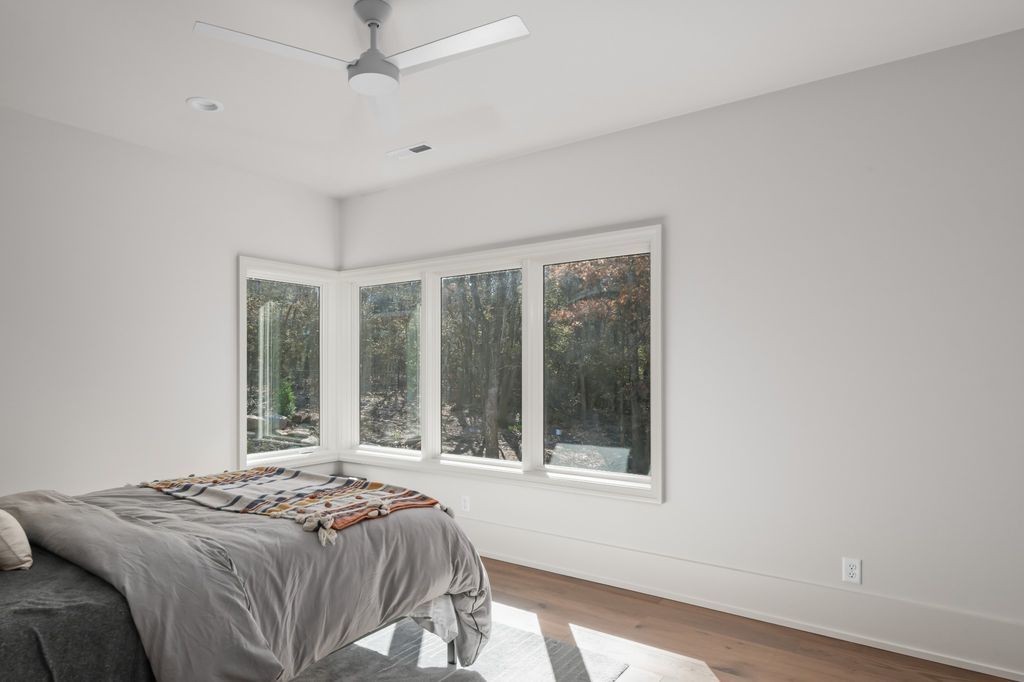 A Modern Treehouse Masterpiece in Nashvilles Hillwood Neighborhood Listed at 4.289 Million 31