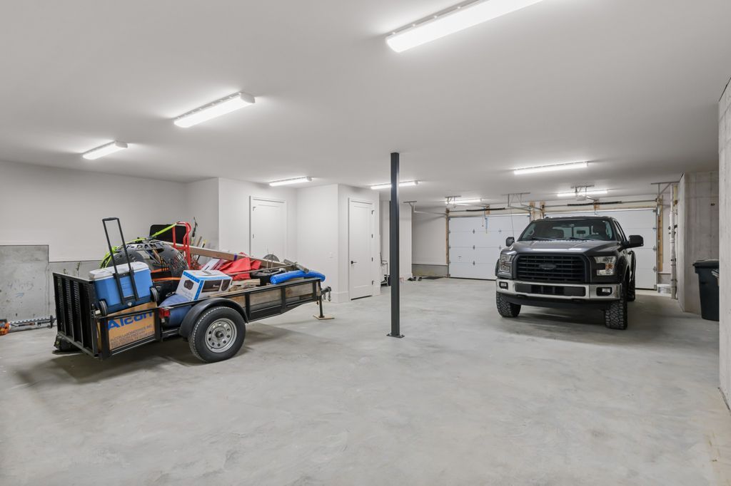 A Modern Treehouse Masterpiece in Nashvilles Hillwood Neighborhood Listed at 4.289 Million 38