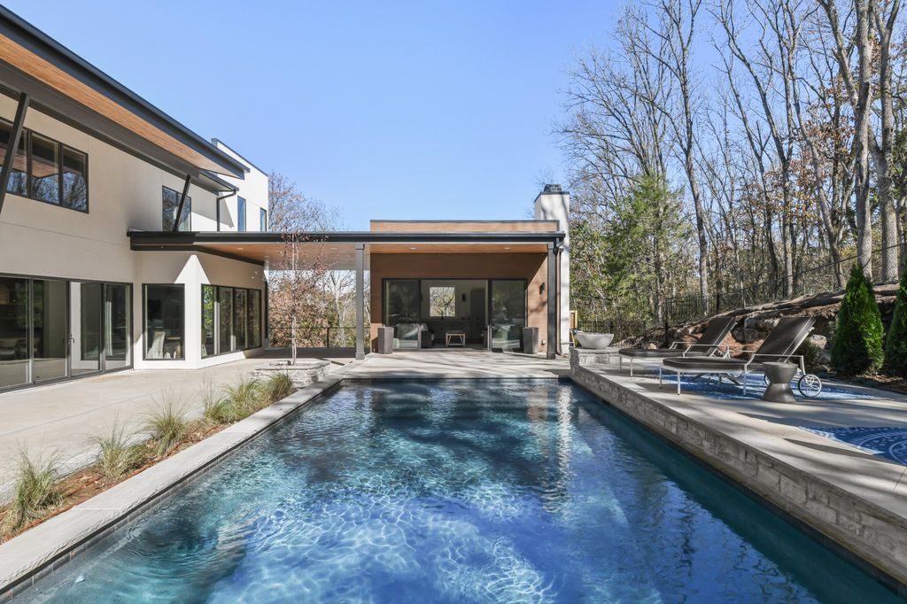 A Modern Treehouse Masterpiece in Nashvilles Hillwood Neighborhood Listed at 4.289 Million 4